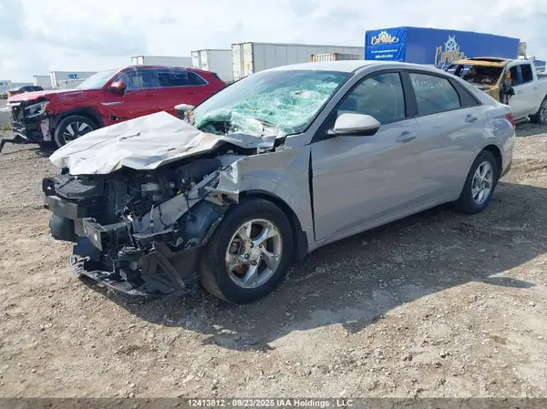 KMHLM4AG4PU422582 2023 HYUNDAI ELANTRA - Image 2