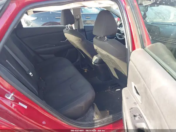 KMHLM4AG4PU435977 2023 HYUNDAI ELANTRA - Image 8