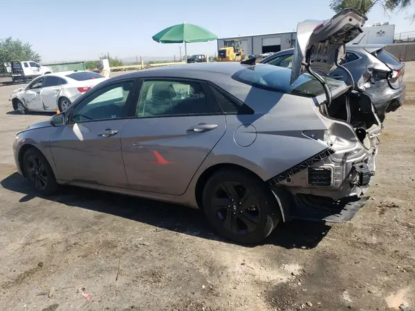 KMHLM4AG4PU438880 2023 HYUNDAI ELANTRA - Image 2