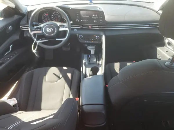 KMHLM4AG4PU446977 2023 HYUNDAI ELANTRA - Image 8