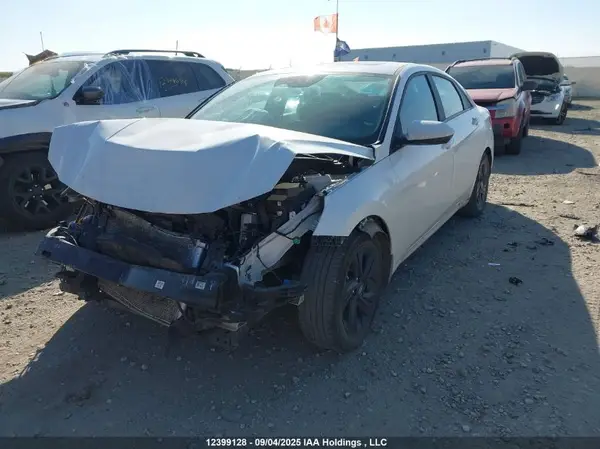 KMHLM4AG4PU447904 2023 HYUNDAI ELANTRA - Image 2
