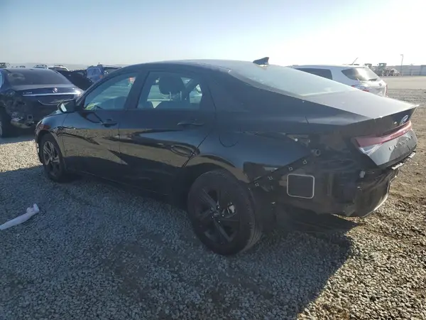 KMHLM4AG4PU455064 2023 HYUNDAI ELANTRA - Image 2