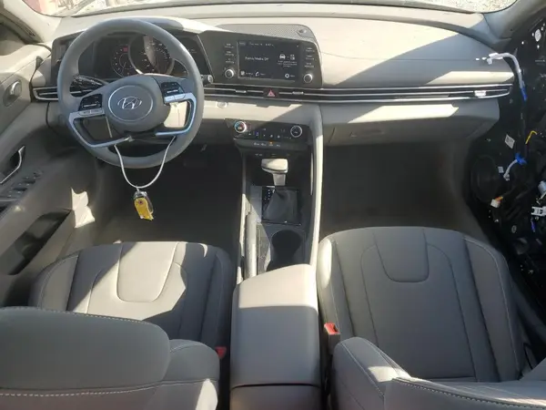 KMHLM4AG4PU455064 2023 HYUNDAI ELANTRA - Image 8