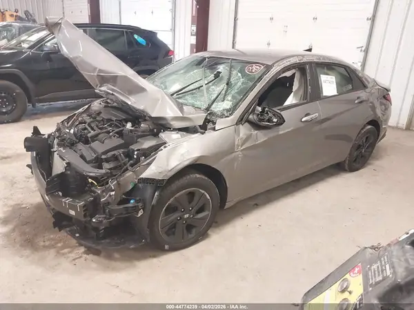 KMHLM4AG4PU476514 2023 HYUNDAI ELANTRA - Image 2