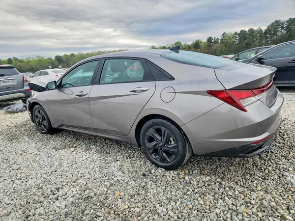 KMHLM4AG4PU478098 2023 HYUNDAI ELANTRA - Image 2