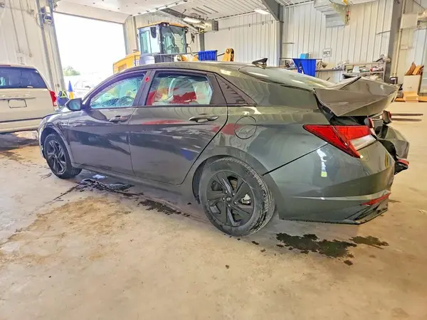KMHLM4AG4PU478733 2023 HYUNDAI ELANTRA - Image 2