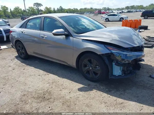 KMHLM4AG4PU486380 2023 HYUNDAI ELANTRA - Image 1