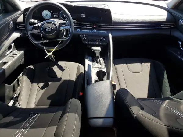 KMHLM4AG4PU491353 2023 HYUNDAI ELANTRA - Image 8