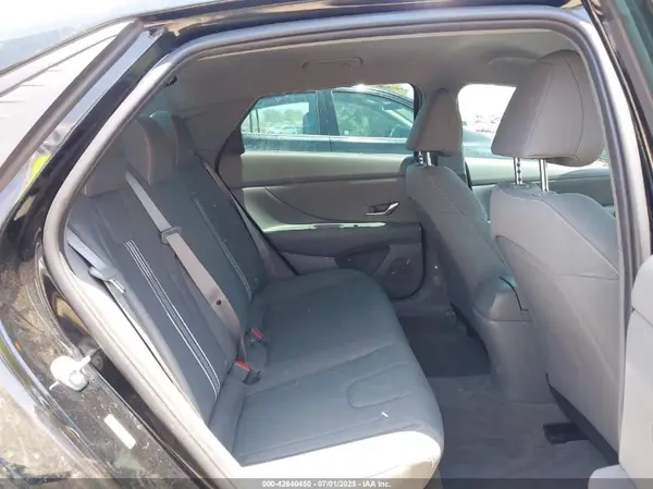 KMHLM4AG4PU519832 2023 HYUNDAI ELANTRA - Image 8