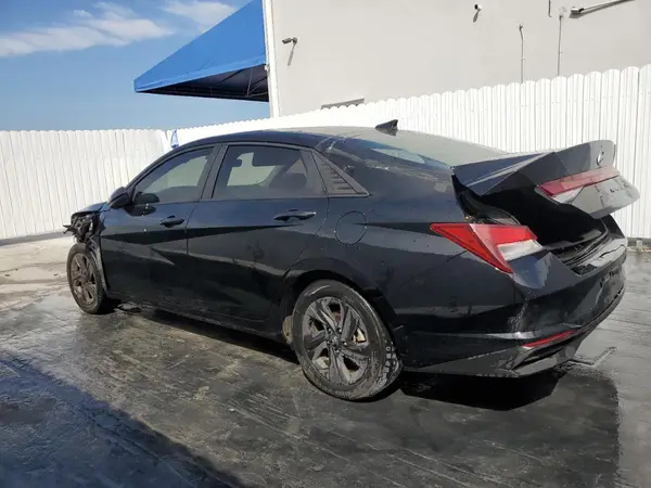 KMHLM4AG4PU525291 2023 HYUNDAI ELANTRA - Image 2