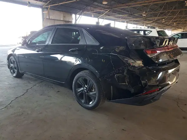 KMHLM4AG4PU530586 2023 HYUNDAI ELANTRA - Image 2