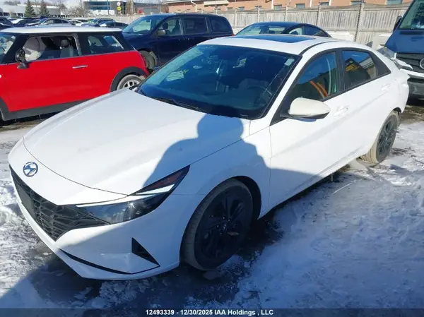 KMHLM4AG4PU533147 2023 HYUNDAI ELANTRA - Image 2