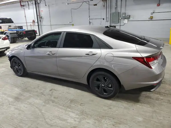 KMHLM4AG4PU546559 2023 HYUNDAI ELANTRA - Image 2