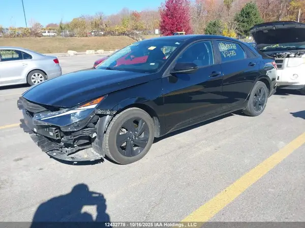 KMHLM4AG4PU547713 2023 HYUNDAI ELANTRA - Image 2