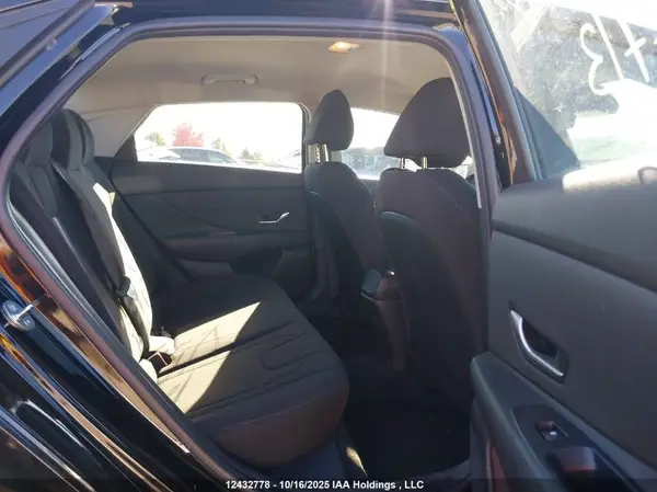 KMHLM4AG4PU547713 2023 HYUNDAI ELANTRA - Image 8
