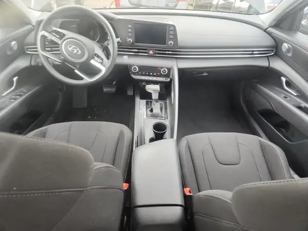 KMHLM4AG4PU548585 2023 HYUNDAI ELANTRA - Image 8