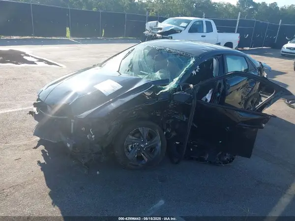 KMHLM4AG4PU549350 2023 HYUNDAI ELANTRA - Image 2