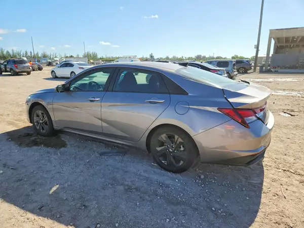 KMHLM4AG4PU552412 2023 HYUNDAI ELANTRA - Image 2