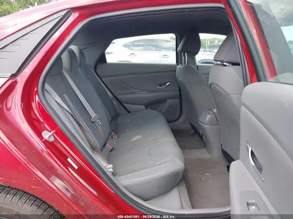 KMHLM4AG4PU565547 2023 HYUNDAI ELANTRA - Image 8