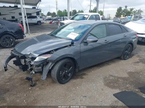 KMHLM4AG4PU577925 2023 HYUNDAI ELANTRA - Image 2