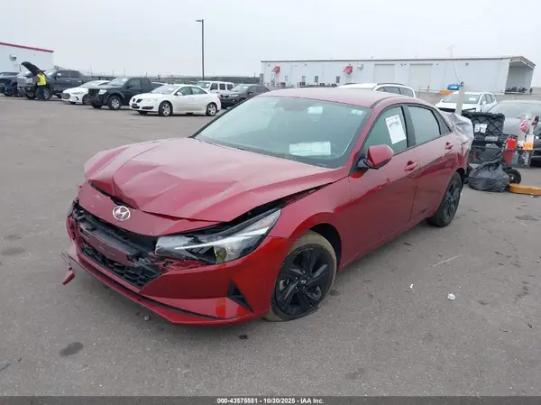 KMHLM4AG4PU580744 2023 HYUNDAI ELANTRA - Image 2
