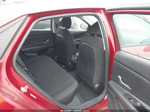 KMHLM4AG4PU580744 2023 HYUNDAI ELANTRA - Image 8