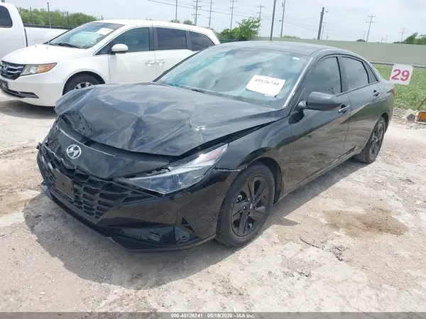 KMHLM4AG4PU582946 2023 HYUNDAI ELANTRA - Image 2
