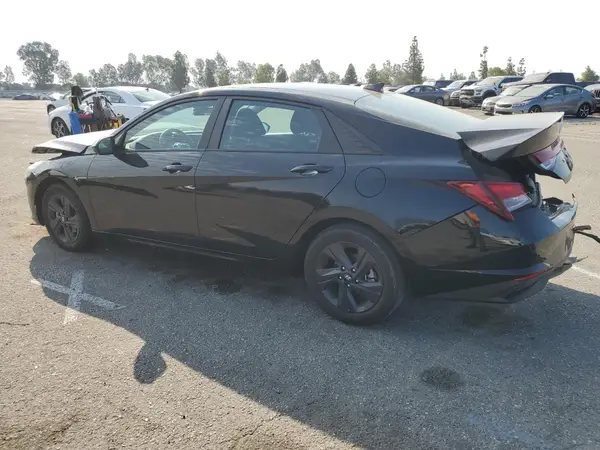 KMHLM4AG4PU593428 2023 HYUNDAI ELANTRA - Image 2