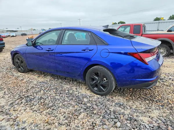 KMHLM4AG4PU604640 2023 HYUNDAI ELANTRA - Image 2