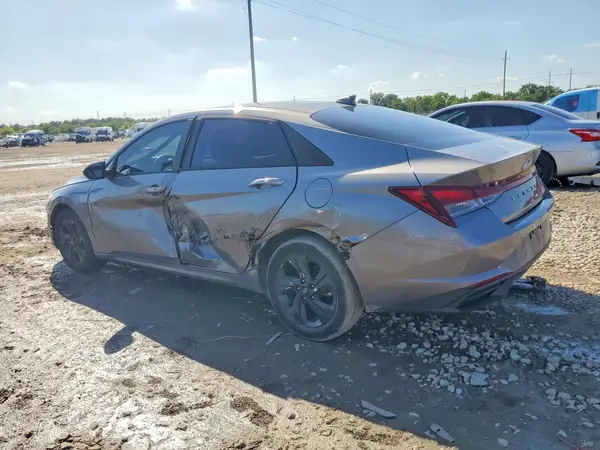 KMHLM4AG4PU605979 2023 HYUNDAI ELANTRA - Image 2