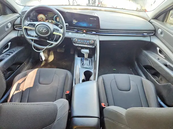 KMHLM4AG4PU609935 2023 HYUNDAI ELANTRA - Image 8