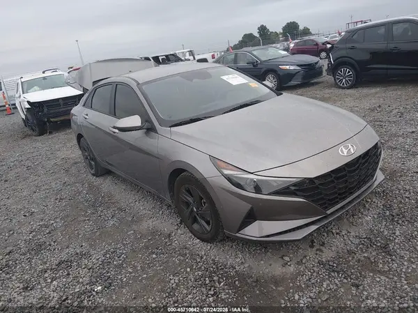 KMHLM4AG4PU625570 2023 HYUNDAI ELANTRA - Image 1