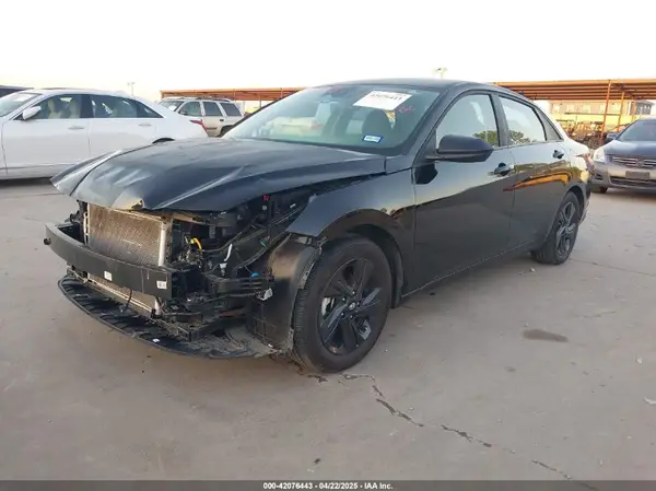 KMHLM4AG4PU625696 2023 HYUNDAI ELANTRA - Image 2