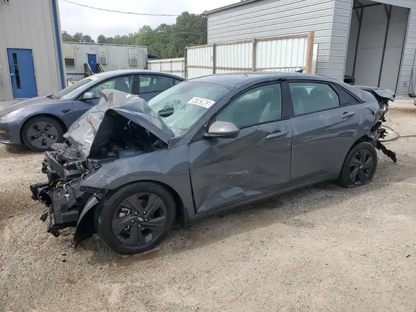 KMHLM4AG4PU627979 2023 HYUNDAI ELANTRA - Image 1