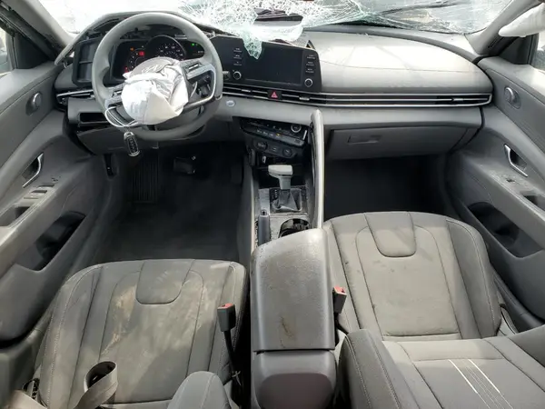 KMHLM4AG4PU627979 2023 HYUNDAI ELANTRA - Image 8