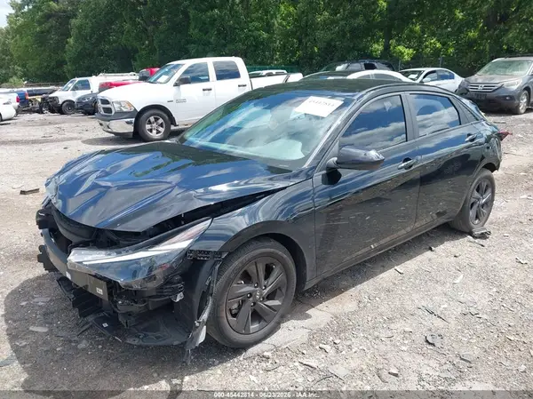 KMHLM4AG4PU628839 2023 HYUNDAI ELANTRA - Image 2