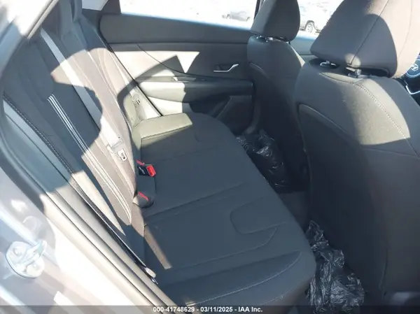 KMHLM4AG4PU630140 2023 HYUNDAI ELANTRA - Image 8