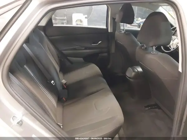 KMHLM4AG5MU066090 2021 HYUNDAI ELANTRA - Image 8