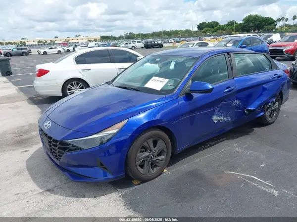 KMHLM4AG5MU073394 2021 HYUNDAI ELANTRA - Image 2