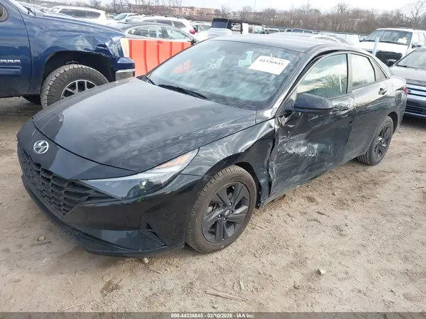 KMHLM4AG5MU101467 2021 HYUNDAI ELANTRA - Image 2