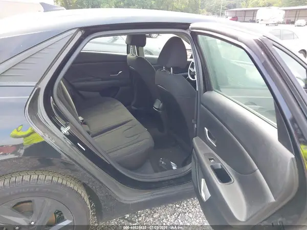 KMHLM4AG5MU102358 2021 HYUNDAI ELANTRA - Image 8