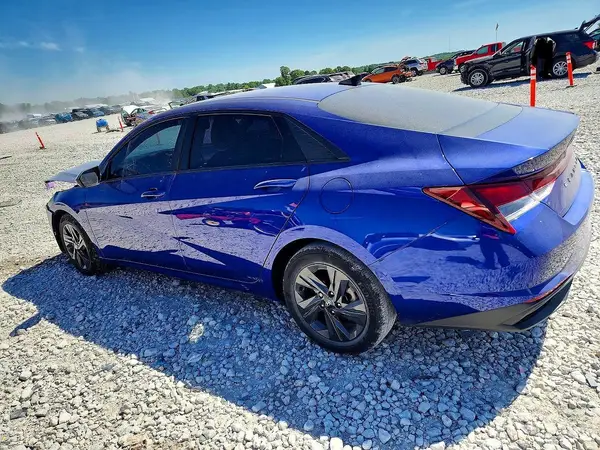 KMHLM4AG5MU106751 2021 HYUNDAI ELANTRA - Image 2