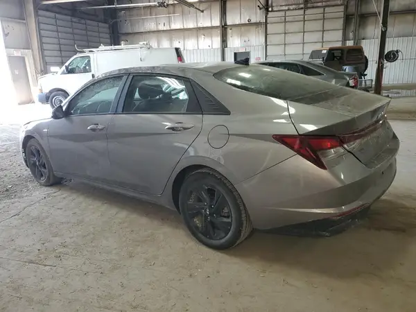 KMHLM4AG5MU121640 2021 HYUNDAI ELANTRA - Image 2