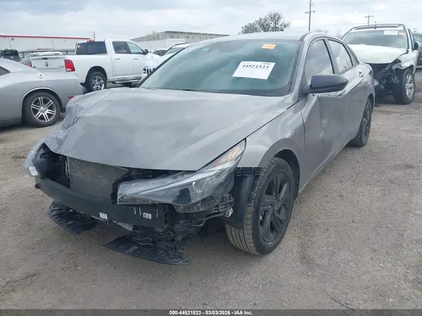 KMHLM4AG5MU123632 2021 HYUNDAI ELANTRA - Image 2