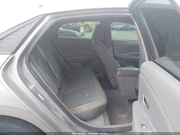 KMHLM4AG5MU123632 2021 HYUNDAI ELANTRA - Image 8