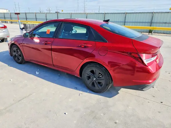 KMHLM4AG5MU194913 2021 HYUNDAI ELANTRA - Image 2