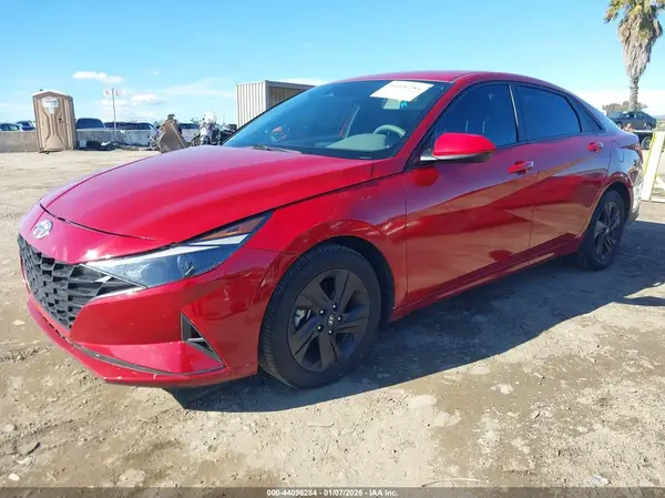 KMHLM4AG5MU212763 2021 HYUNDAI ELANTRA - Image 2