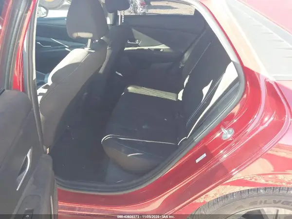 KMHLM4AG5NU224543 2022 HYUNDAI ELANTRA - Image 8