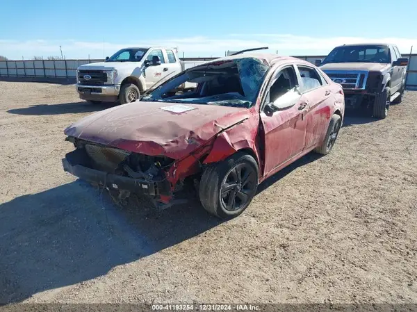 KMHLM4AG5NU226146 2022 HYUNDAI ELANTRA - Image 2