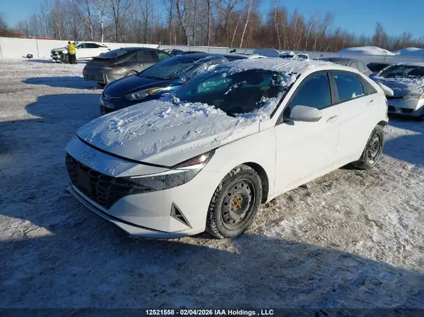KMHLM4AG5NU229886 2022 HYUNDAI ELANTRA - Image 2